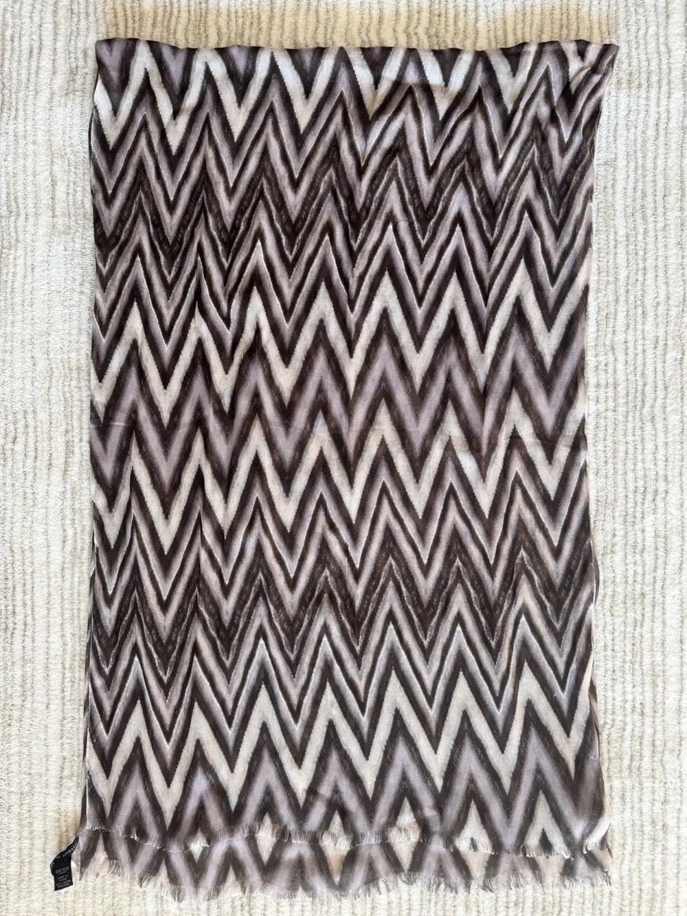 Banana Republic Chevron Scarf Brown Taupe 100% Viscose